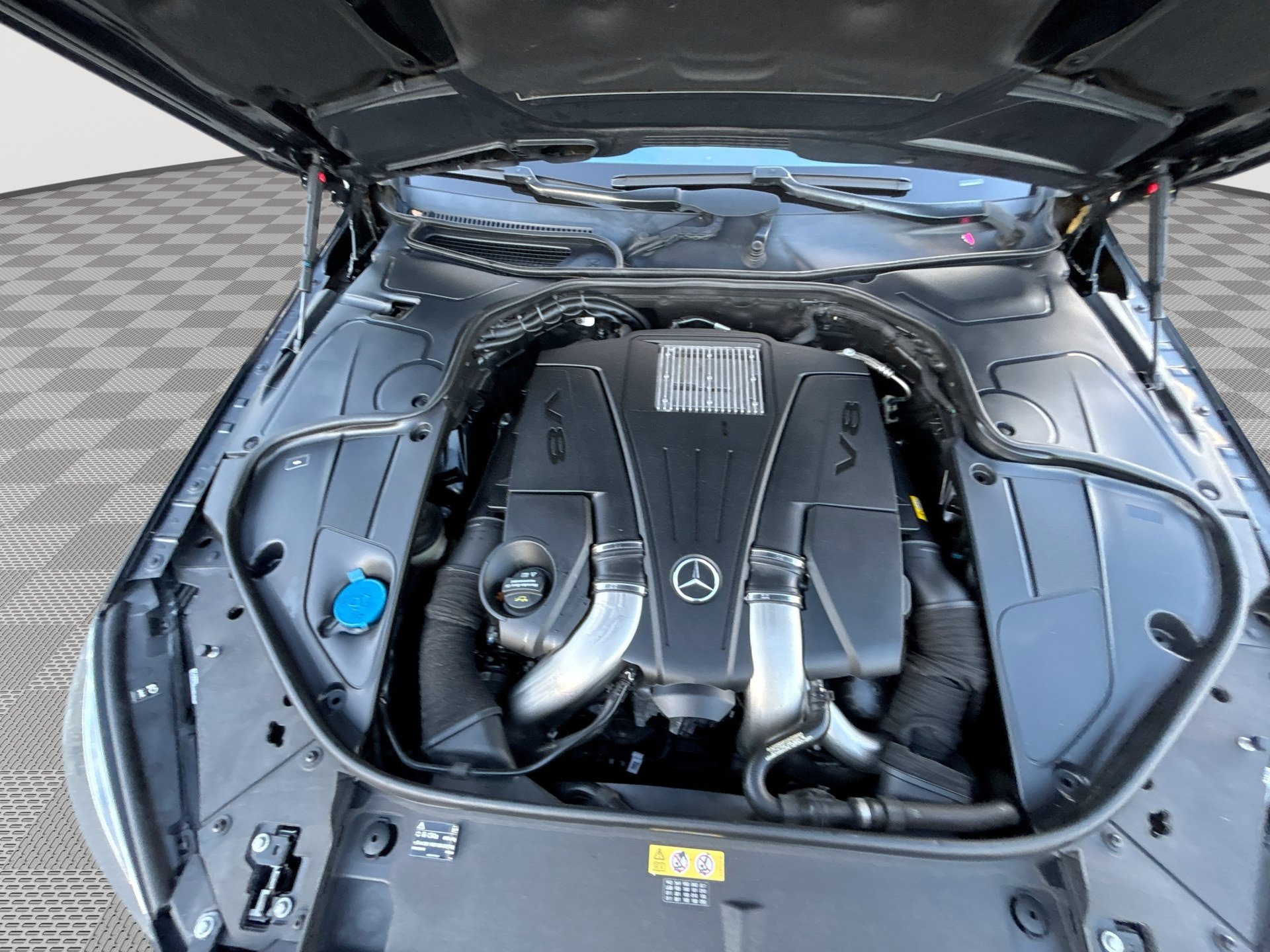 Used 2015 Mercedes-Benz S 550 4MATIC Sedan image 18