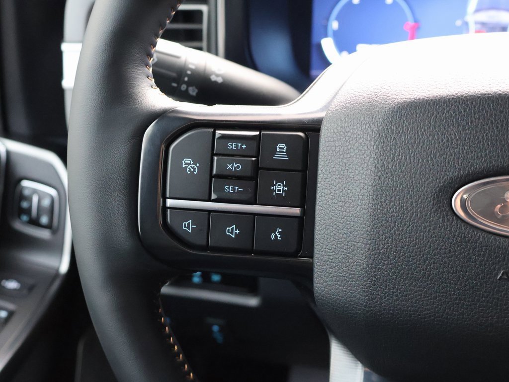 Used 2023 Ford F250 Platinum w/ FX4 Off-Road Package image 17