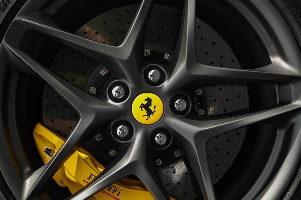 Certified 2023 Ferrari Roma image 12