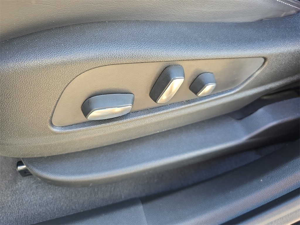 Certified 2024 Cadillac XT6 Sport image 29