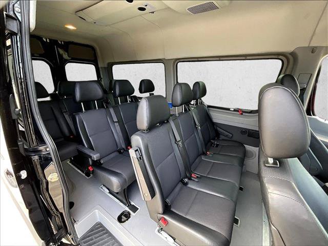 Used 2016 Mercedes-Benz Sprinter 2500 image 26