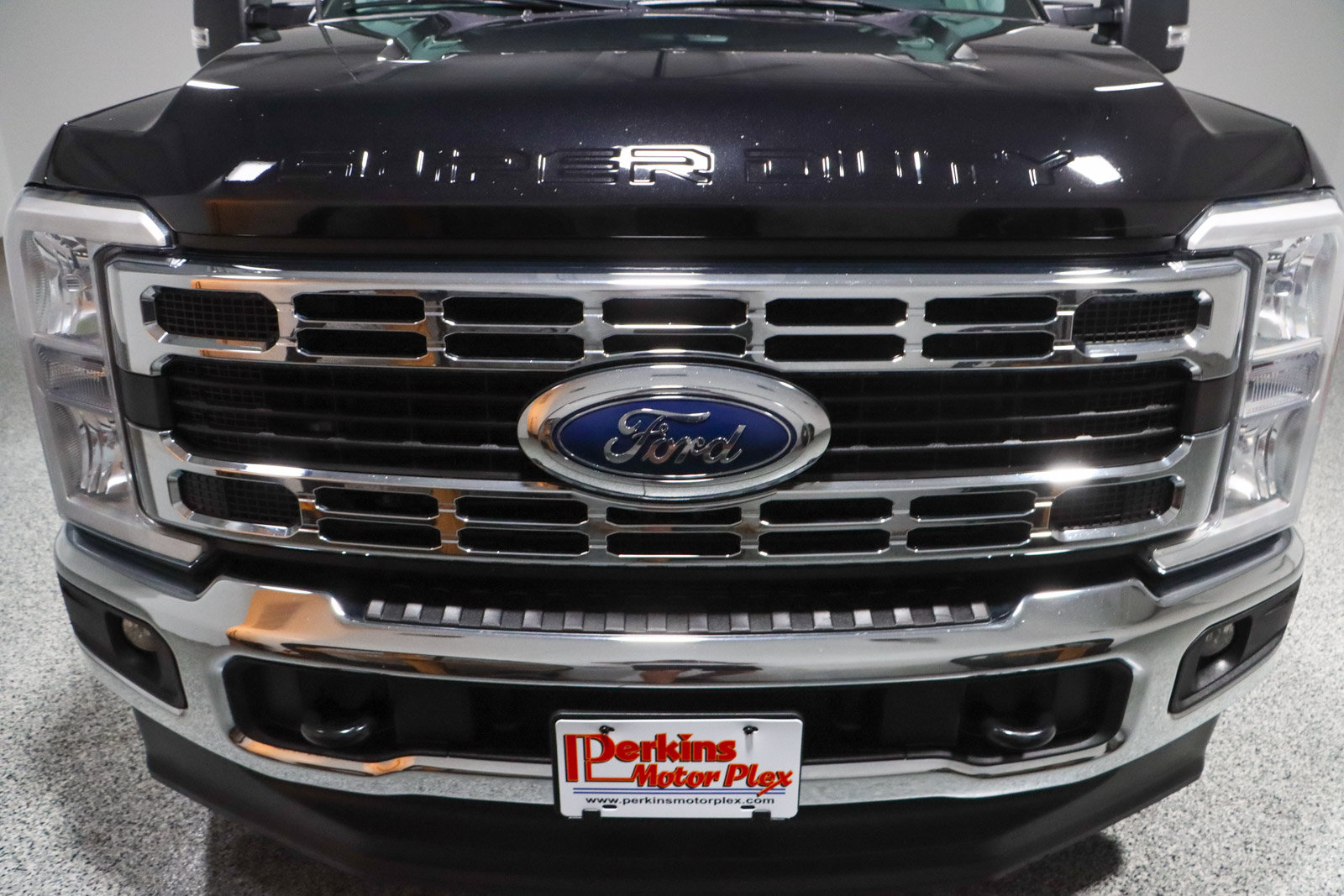 Used 2023 Ford F350 XLT AWD/4WD image 4