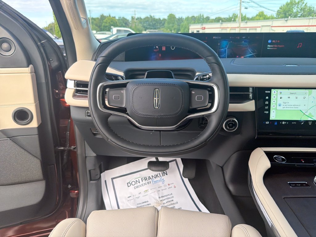 New 2027 Lincoln Navigator L Reserve w/ Jet Appearance Package AWD/4WD image 17
