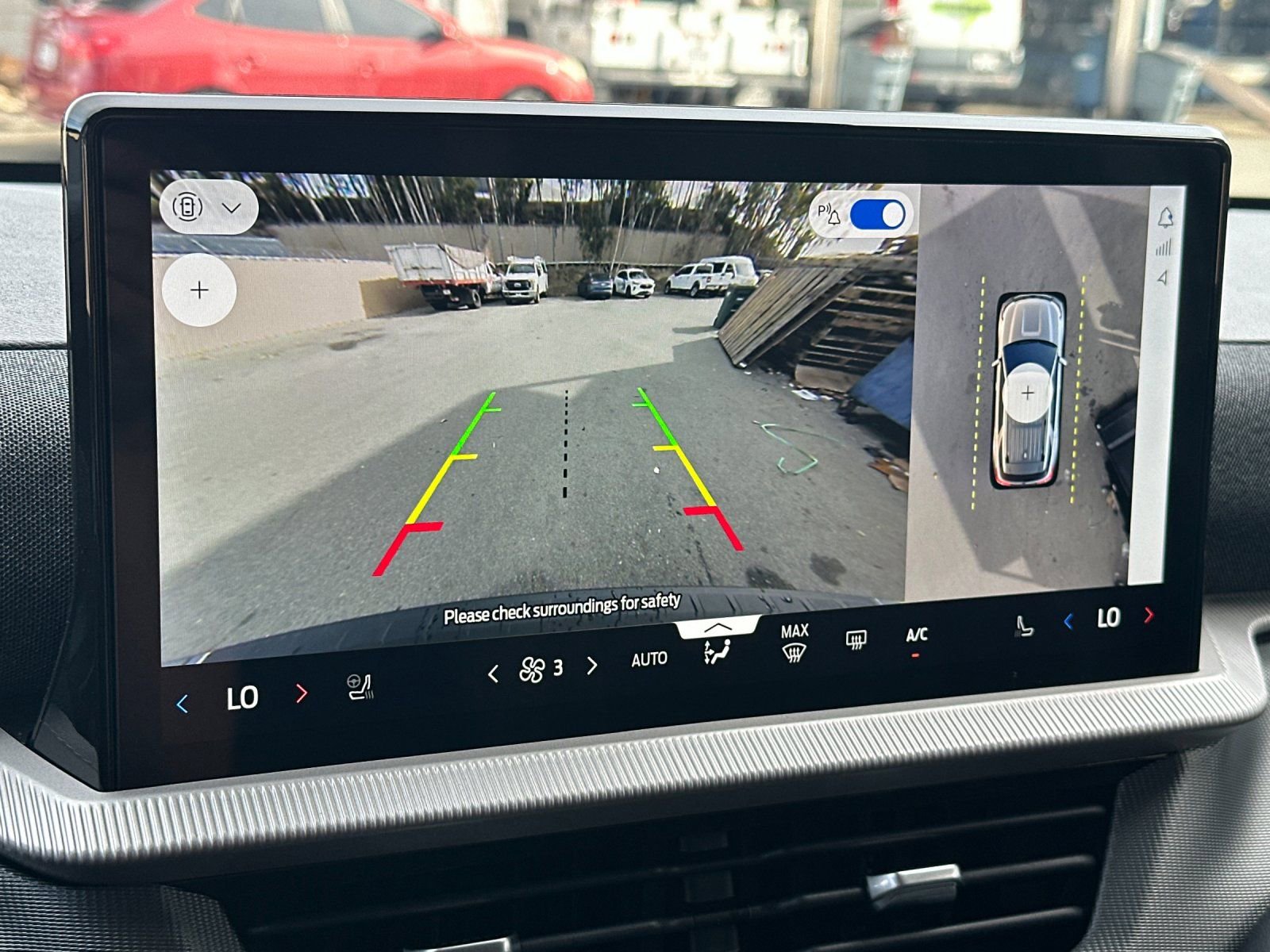 New 2026 Ford Explorer ST-Line w/ ST-Line Street Pack image 23