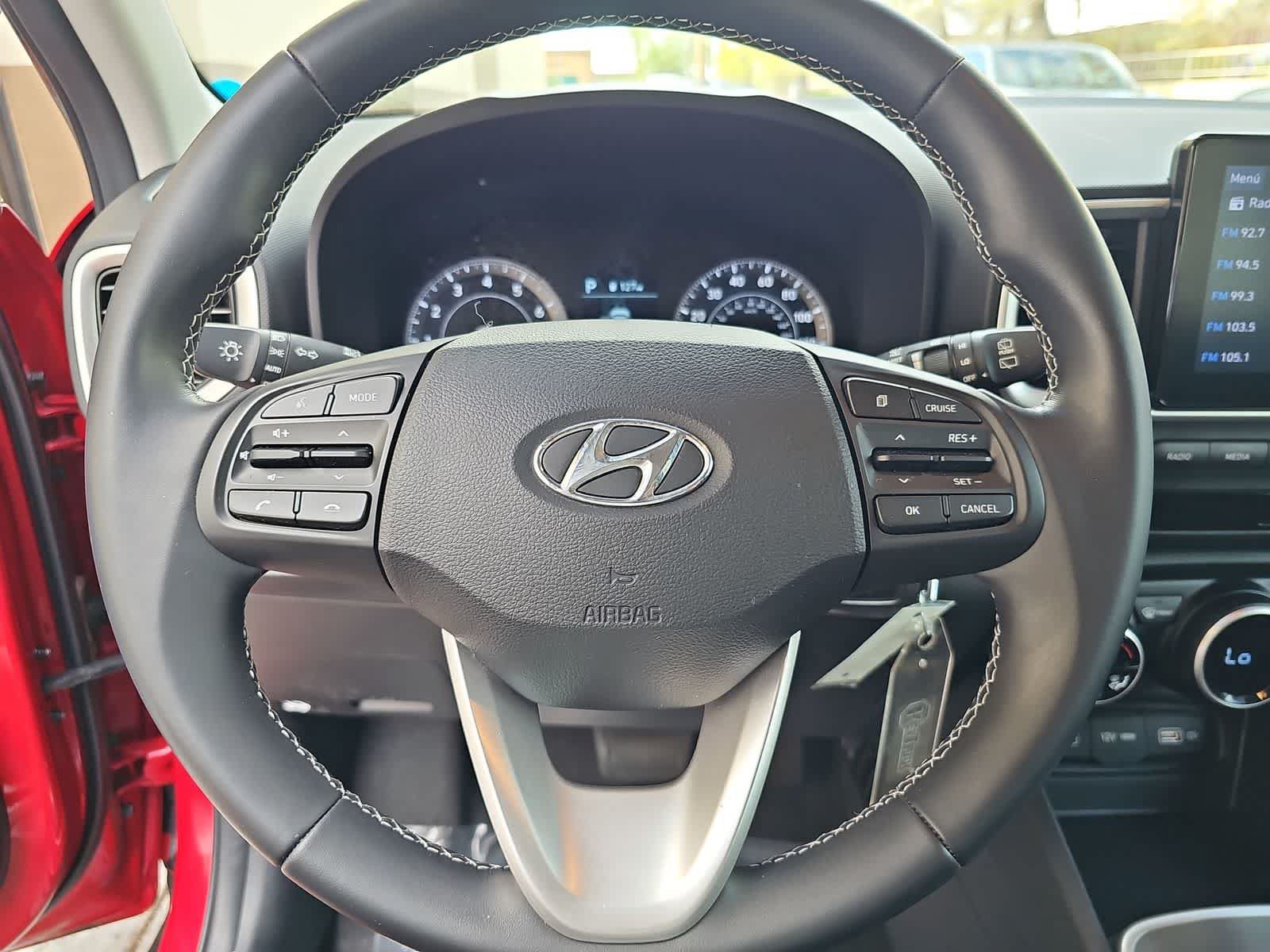 Used 2022 Hyundai Venue SEL FWD image 19