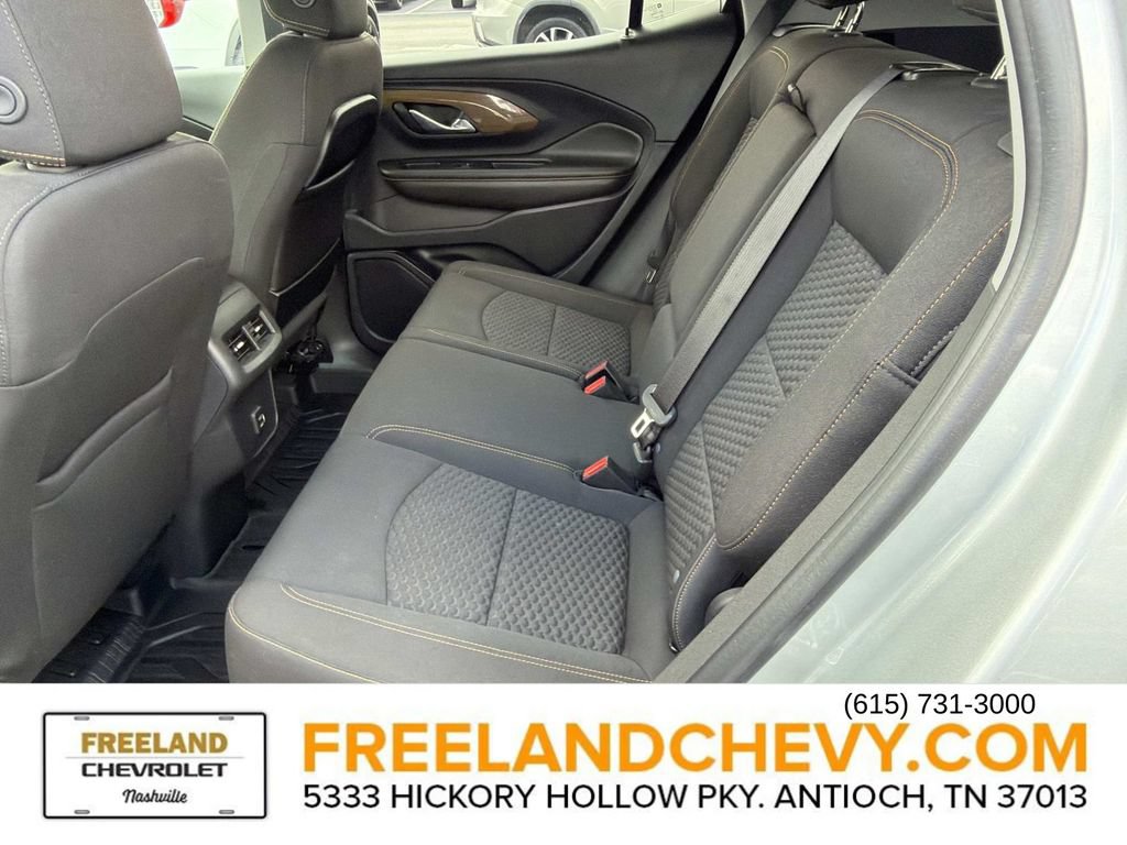 Used 2020 GMC Terrain SLE w/ Driver Convenience Package AWD/4WD image 17