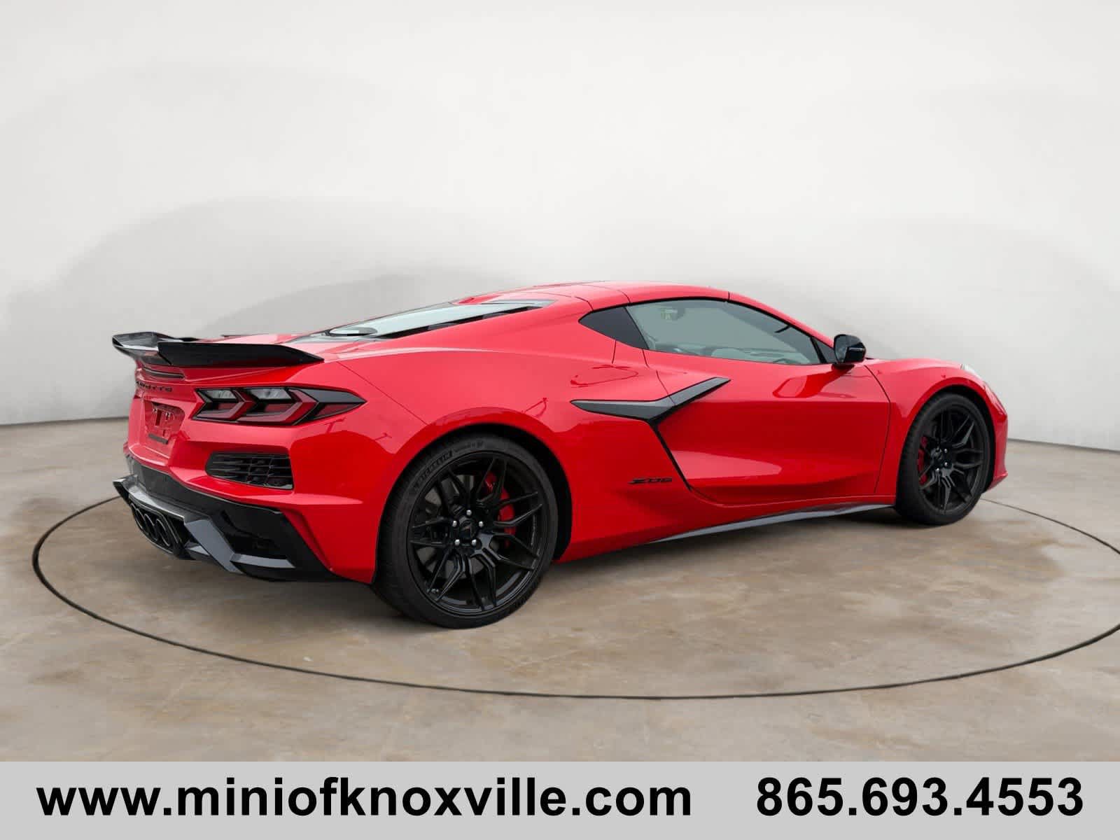 Used 2025 Chevrolet Corvette Z06 w/ Battery Protection Package RWD image 4