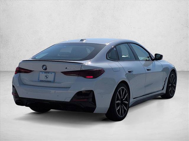 New 2026 BMW M440i w/ Premium Package RWD image 2