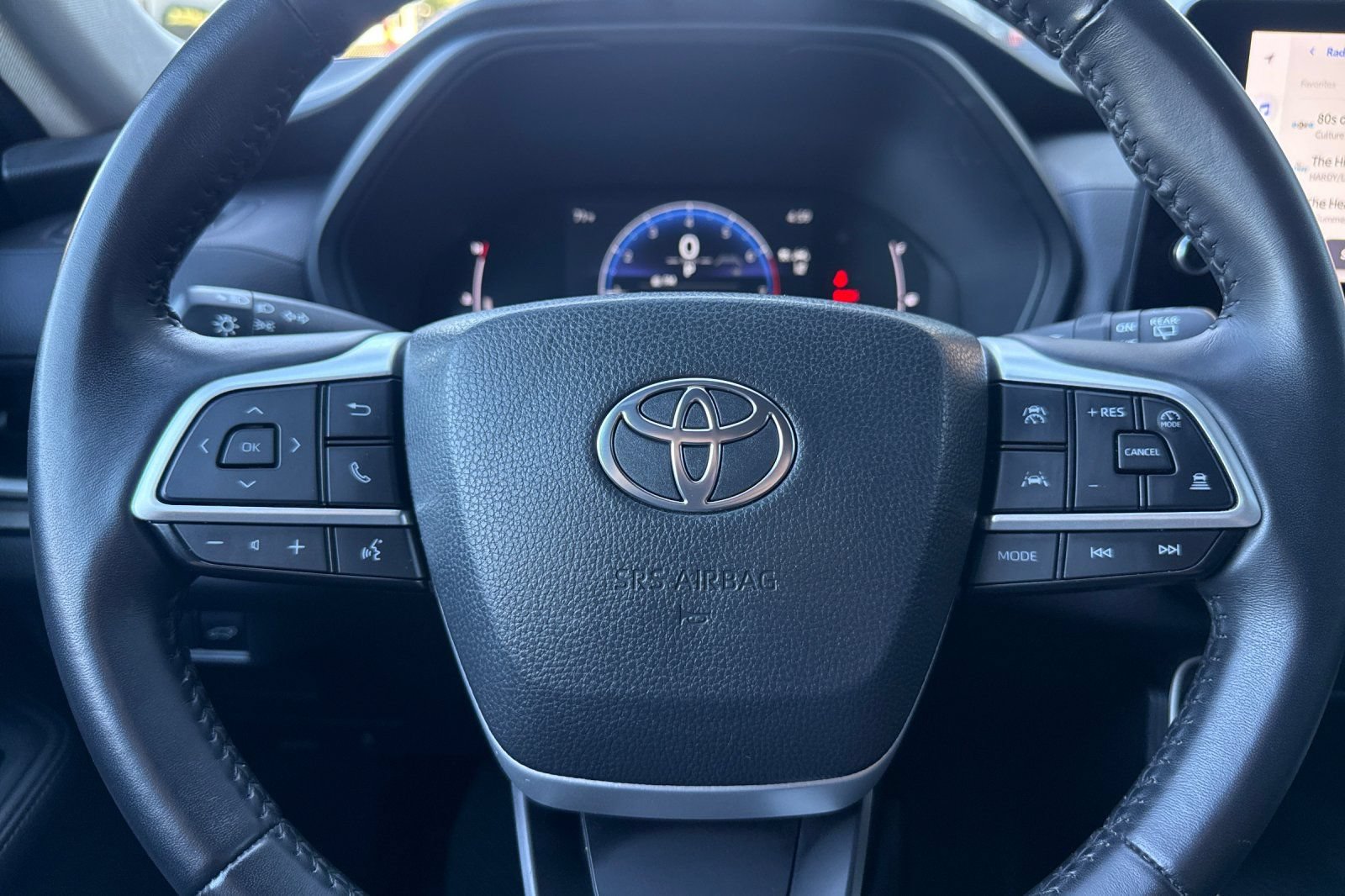 Used 2025 Toyota Grand Highlander AWD image 24