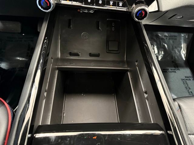 Used 2025 Chevrolet Silverado EV RST AWD/4WD image 40