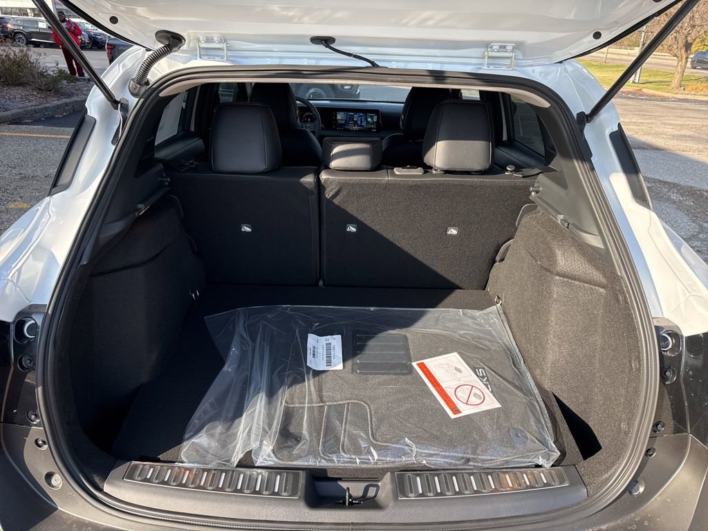 New 2026 Nissan Kicks SR w/ SR Premium Package AWD/4WD image 22