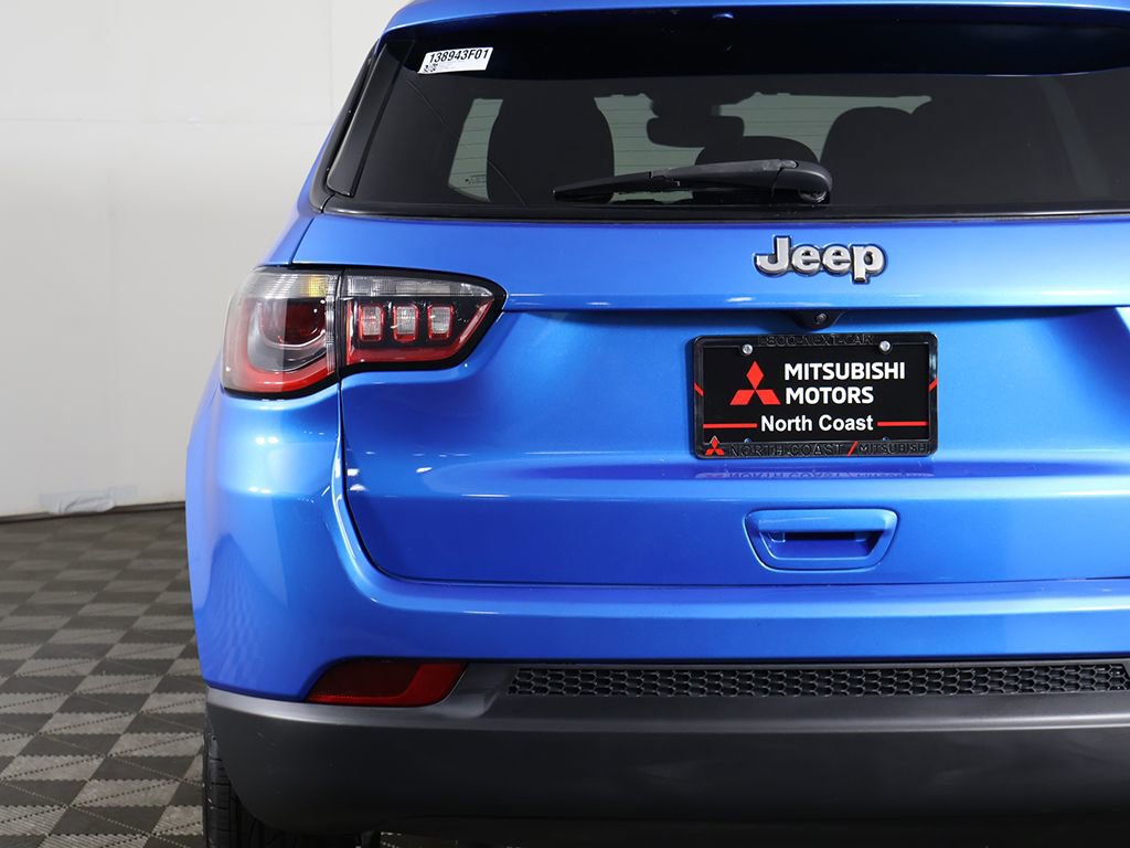Used 2024 Jeep Compass Latitude AWD/4WD image 12