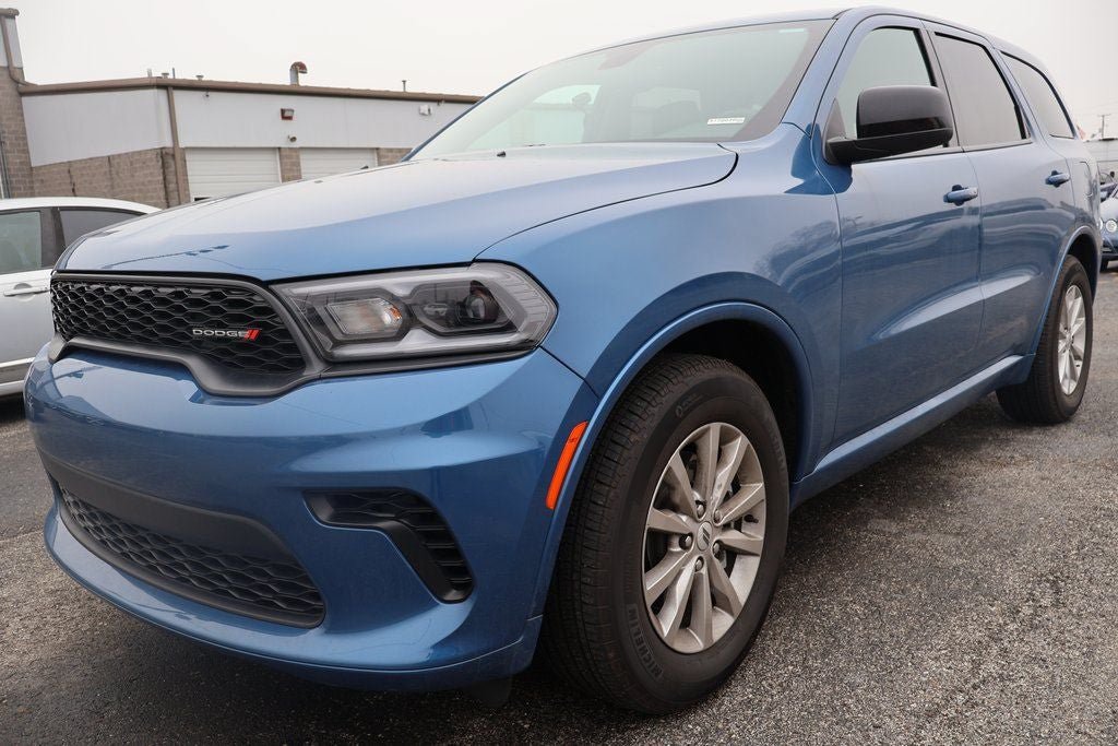 Used 2025 Dodge Durango GT RWD image 1