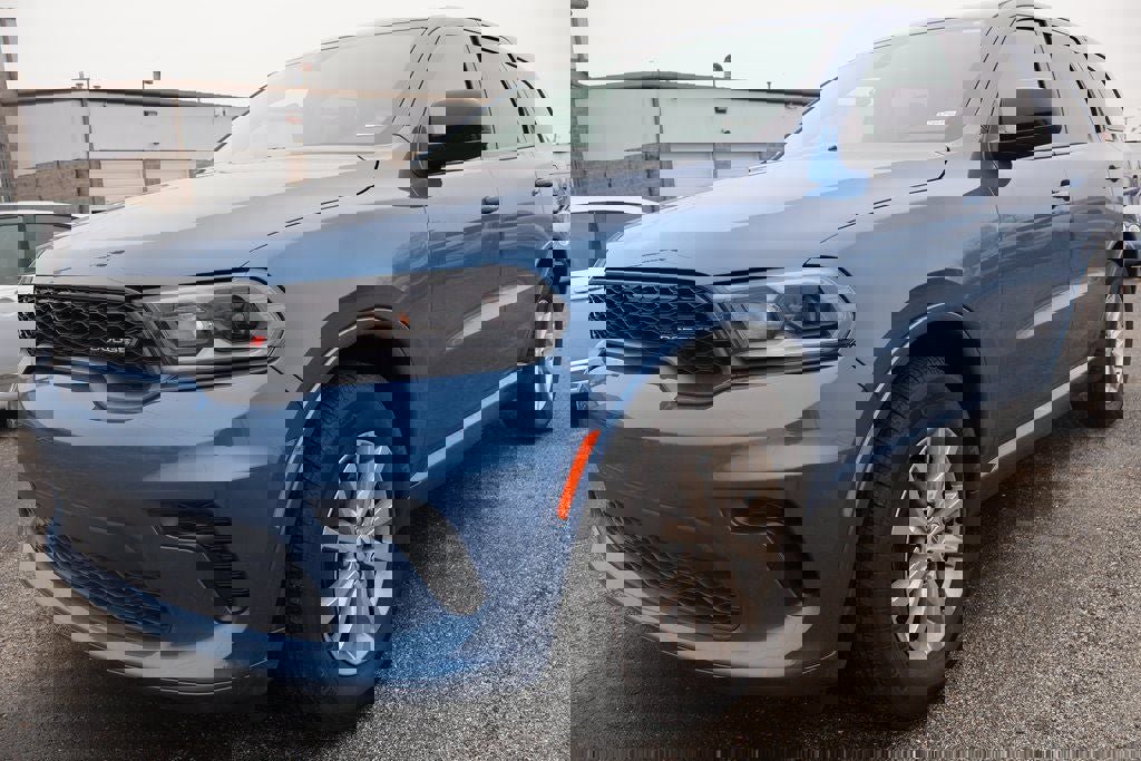 Used 2025 Dodge Durango GT image 1