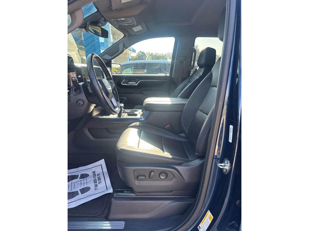 Used 2023 GMC Sierra 1500 SLT w/ SLT Premium Package AWD/4WD image 9