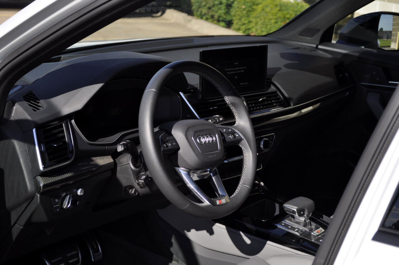 Used 2024 Audi SQ5 Prestige image 15