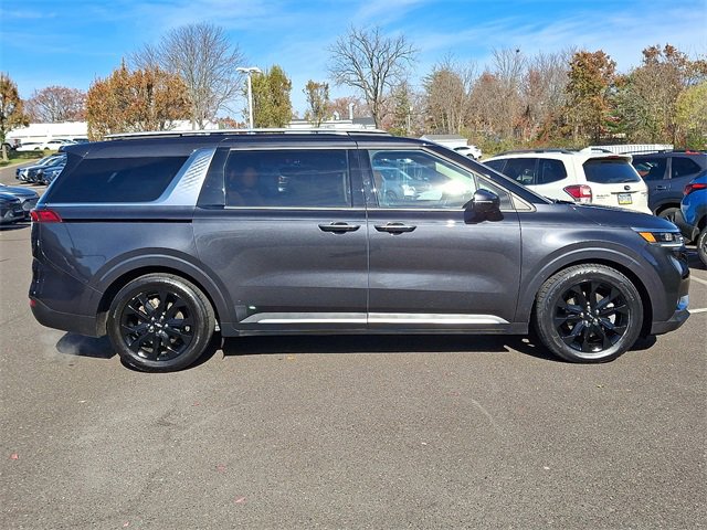 Used 2024 Kia Carnival SX Prestige image 7