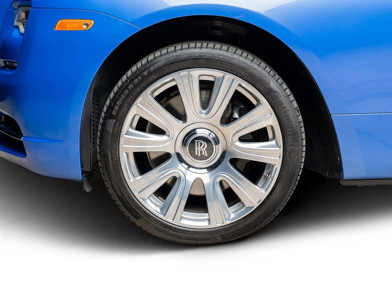 Used 2017 Rolls-Royce Dawn image 34