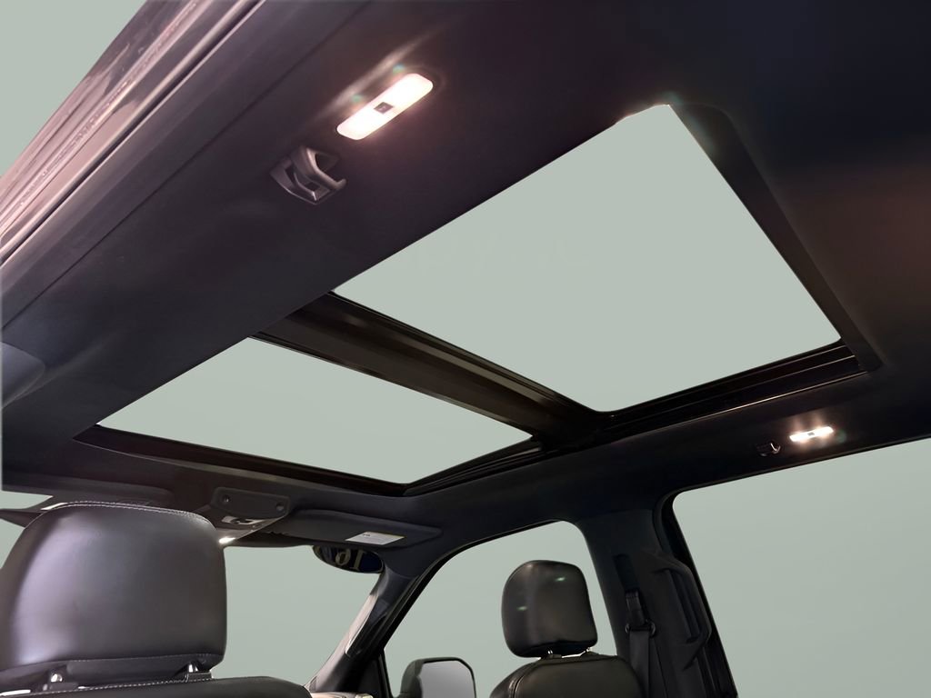 Used 2016 Ford F150 Lariat w/ Equipment Group 502A Luxury image 33