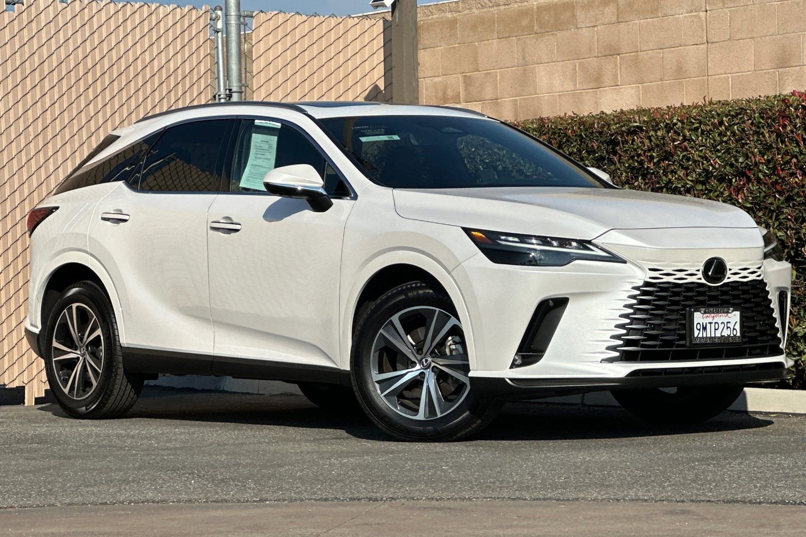 Certified 2024 Lexus RX 350 Premium w/ Convenience Package image 2