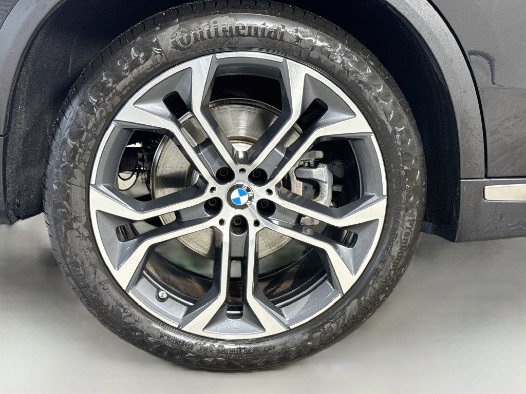 Used 2023 BMW X5 sDrive40i w/ Premium Package RWD image 32