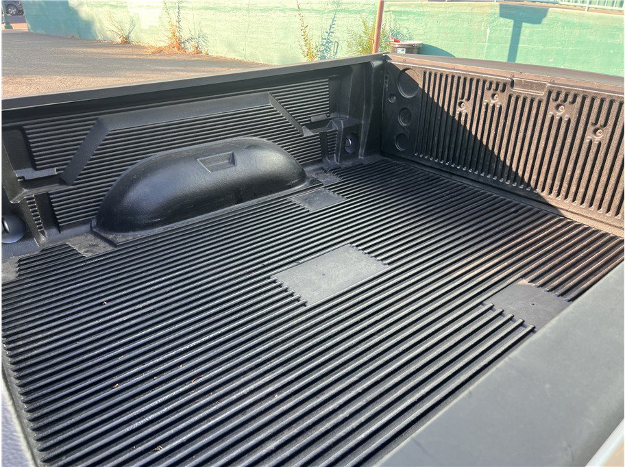 Used 2019 RAM 1500 Classic SLT RWD image 8