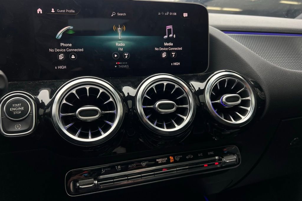 Used 2021 Mercedes-Benz GLA 250 GLA 250 image 24