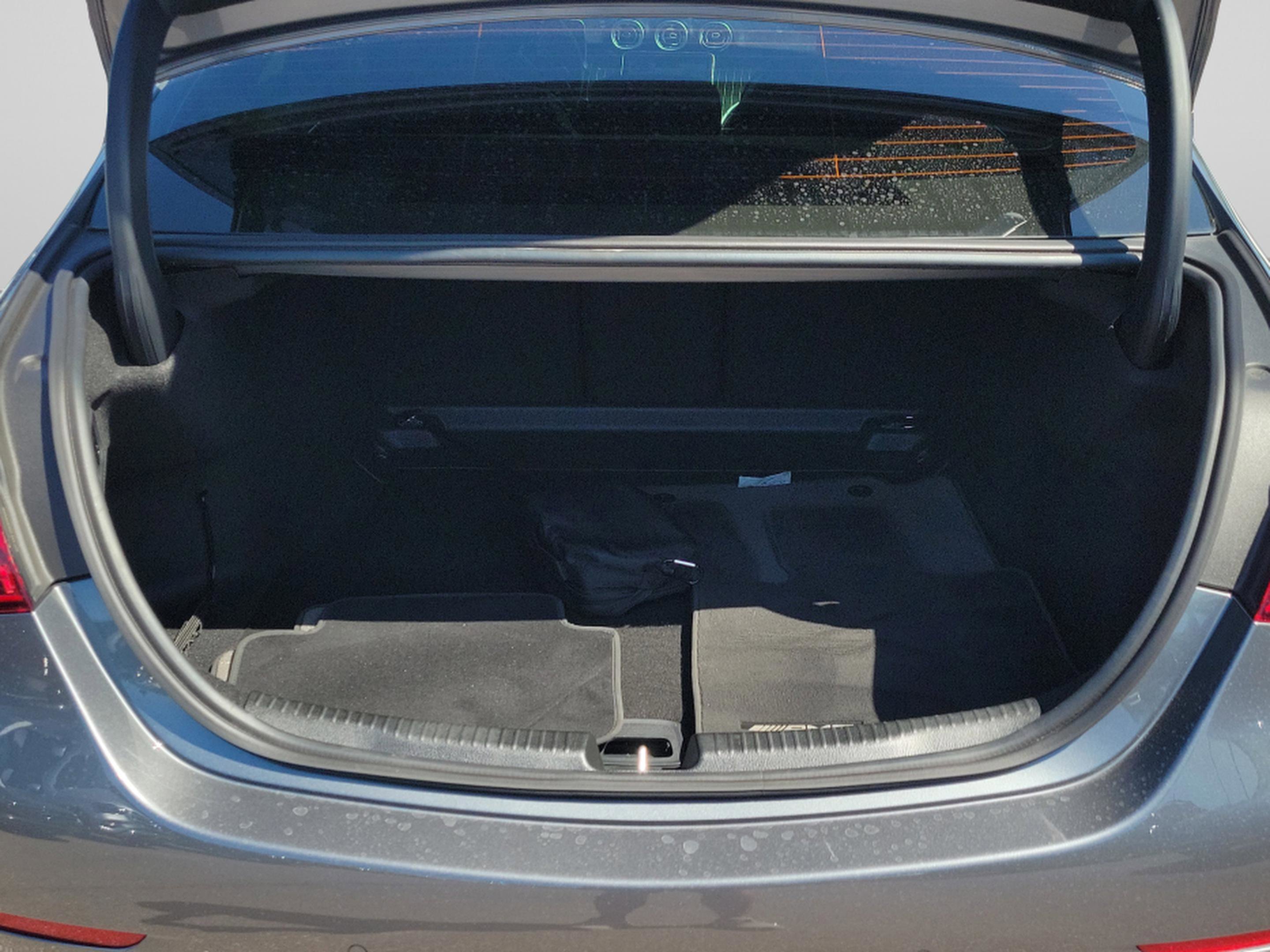 Used 2025 Mercedes-Benz C 300 Sedan image 5