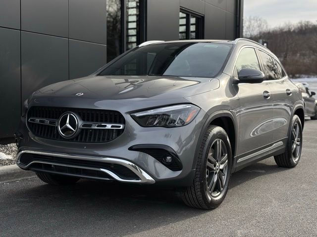 Used 2026 Mercedes-Benz GLA 250 4MATIC image 2