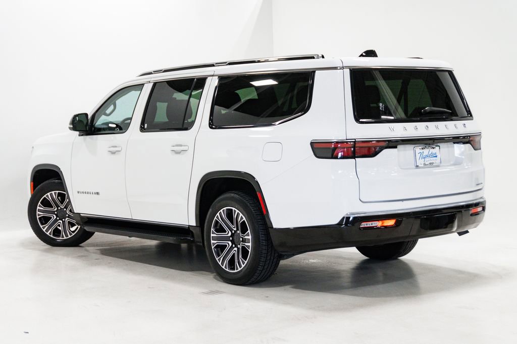 Certified 2024 Jeep Wagoneer L Series II w/ Flexible Seating Group AWD/4WD image 31