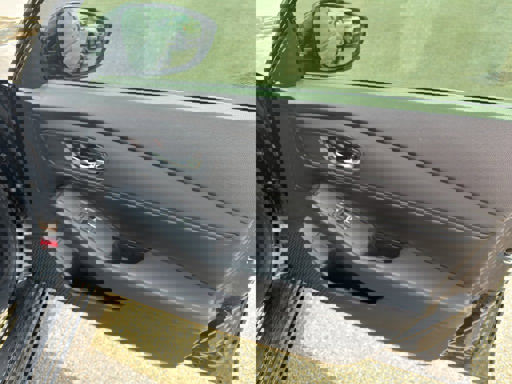 Used 2023 Honda Accord EX-L image 19