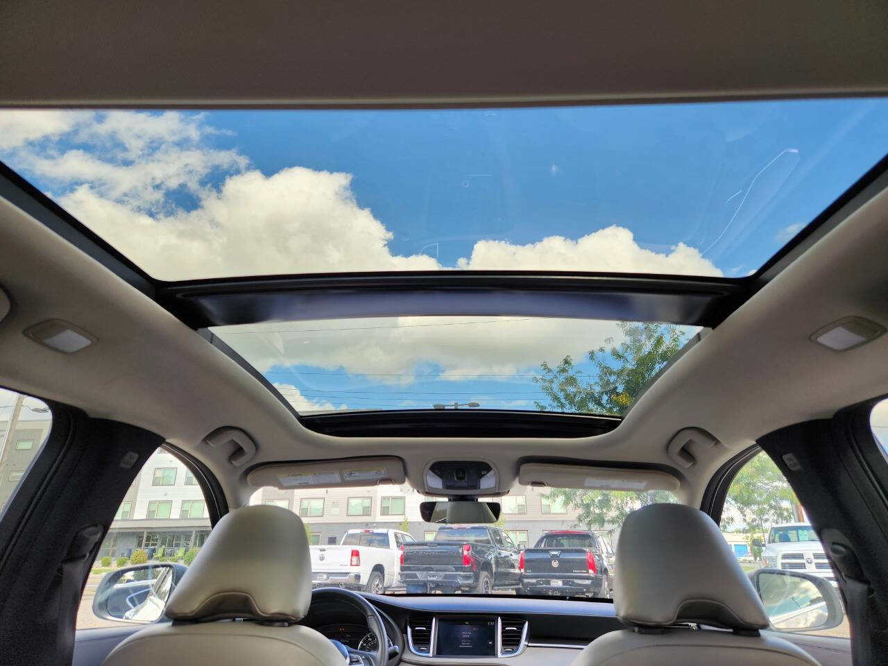 Used 2023 INFINITI QX50 Luxe image 18