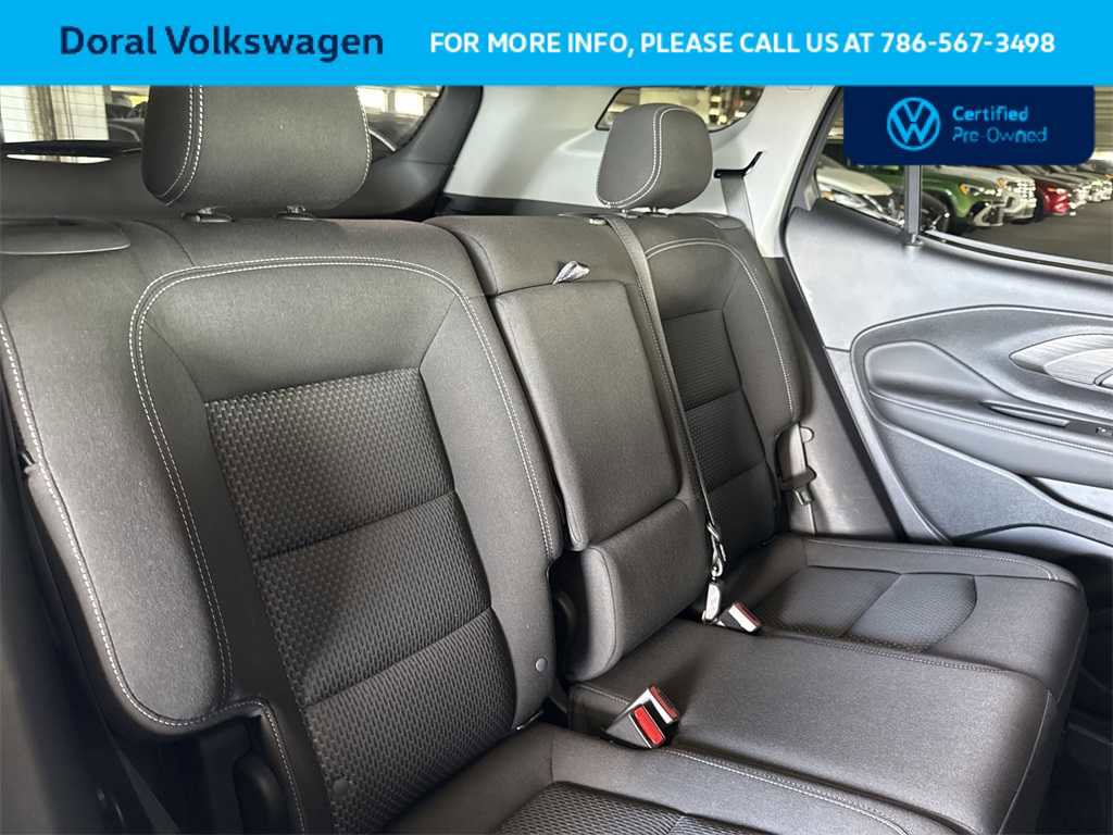 Used 2023 GMC Terrain SLE image 26