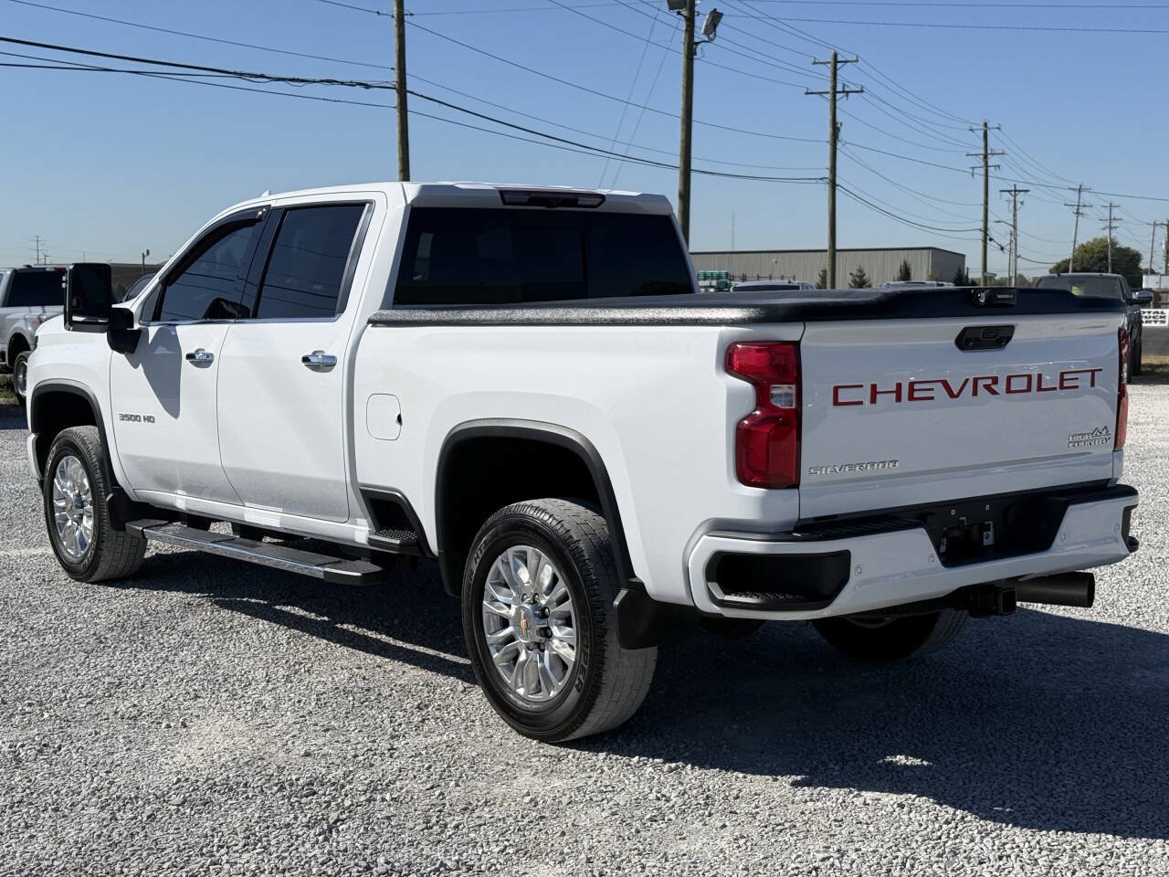 Used 2023 Chevrolet Silverado 3500 High Country AWD/4WD image 2