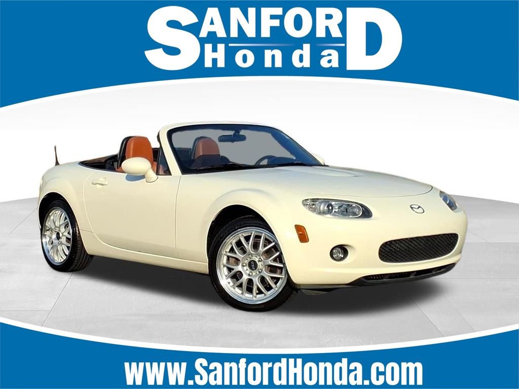 Used 2007 MAZDA MX-5 Miata Grand Touring w/ Premium Pkg image 1