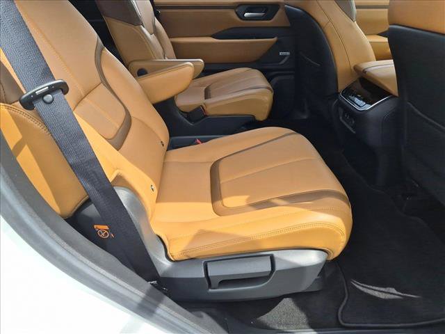 Used 2025 Nissan Armada SL w/ Captain's Chari Seat Package AWD/4WD image 19
