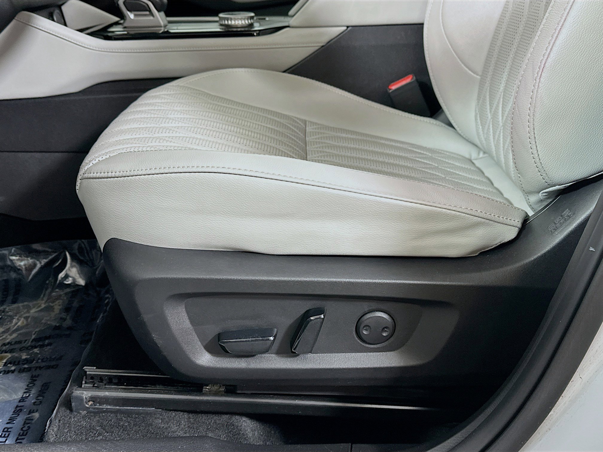 Used 2025 Mitsubishi Outlander SEL image 20