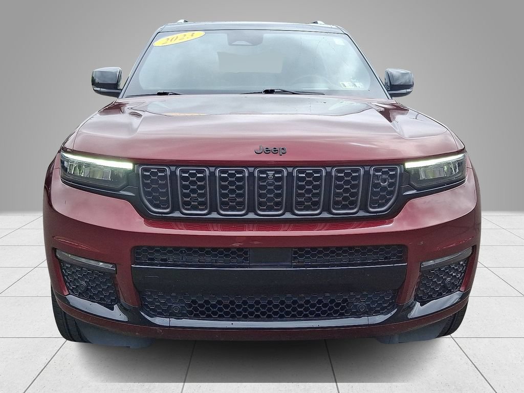 Used 2023 Jeep Grand Cherokee L Summit w/ Advanced Protech Group IV AWD/4WD image 3