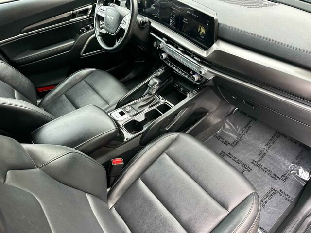 Used 2023 Kia Telluride S image 19