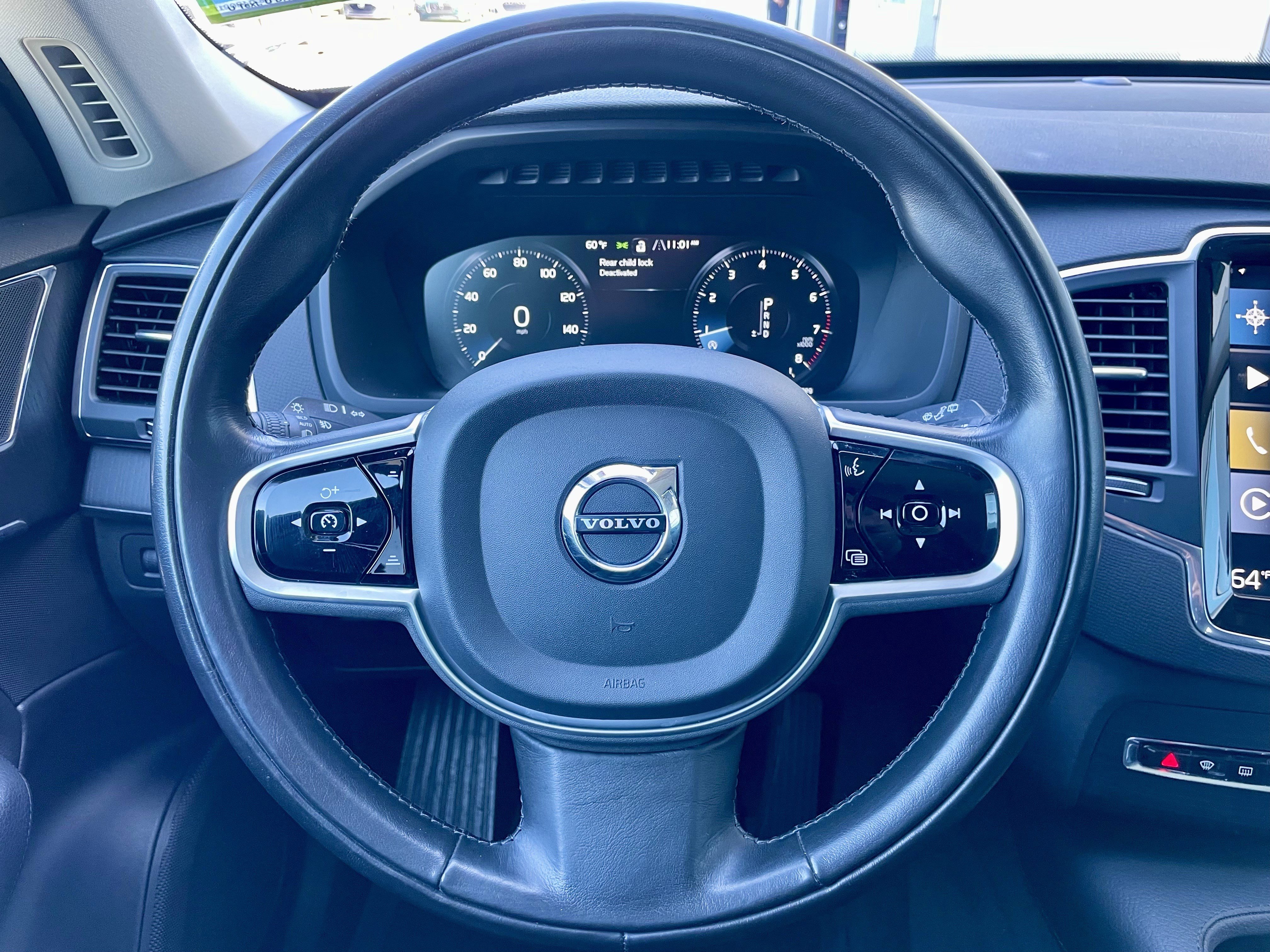Used 2020 Volvo XC90 T6 Momentum AWD/4WD image 21
