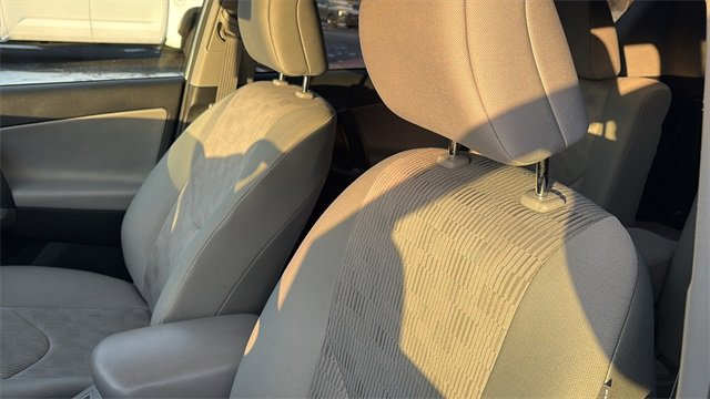 Used 2012 Toyota RAV4 4WD image 17