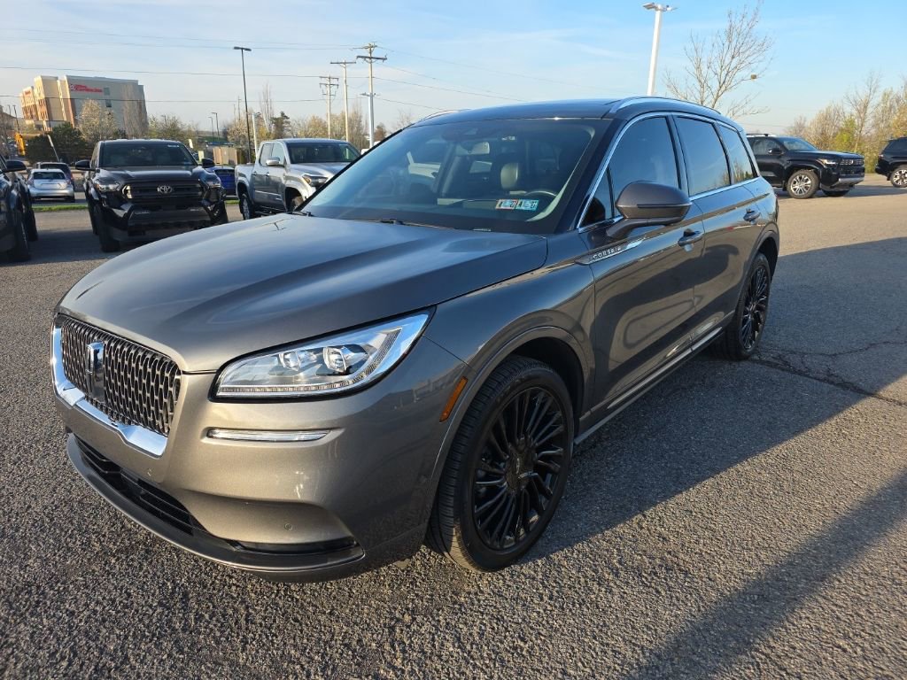 Used 2022 Lincoln Corsair Reserve w/ Equipment Group 201A image 4