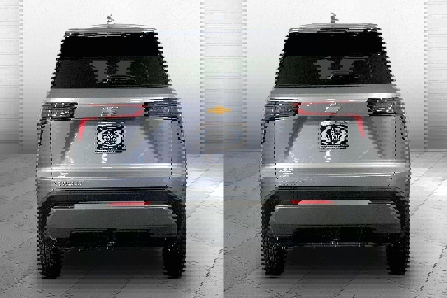 Used 2025 Chevrolet Equinox LT image 3