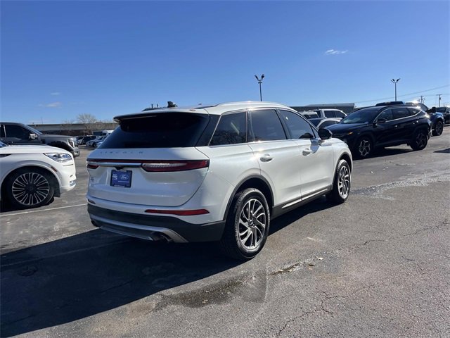 Used 2022 Lincoln Corsair FWD w/ Equipment Group 101A image 3