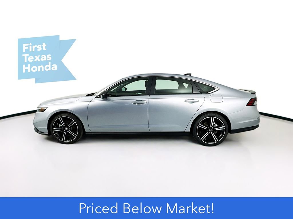Used 2025 Honda Accord Sport image 4