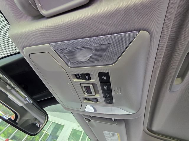 Used 2019 Toyota RAV4 XLE w/ Carpet Mat Package AWD/4WD image 26