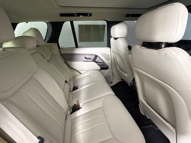 Used 2026 Land Rover Range Rover SE AWD/4WD image 33