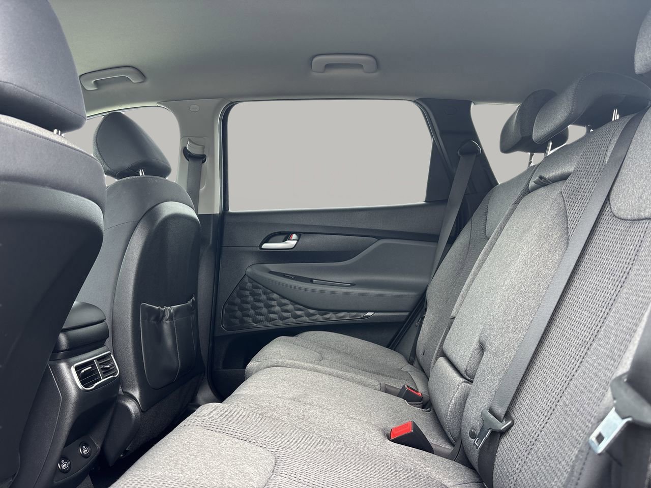 Used 2021 Hyundai Santa Fe SEL FWD image 16