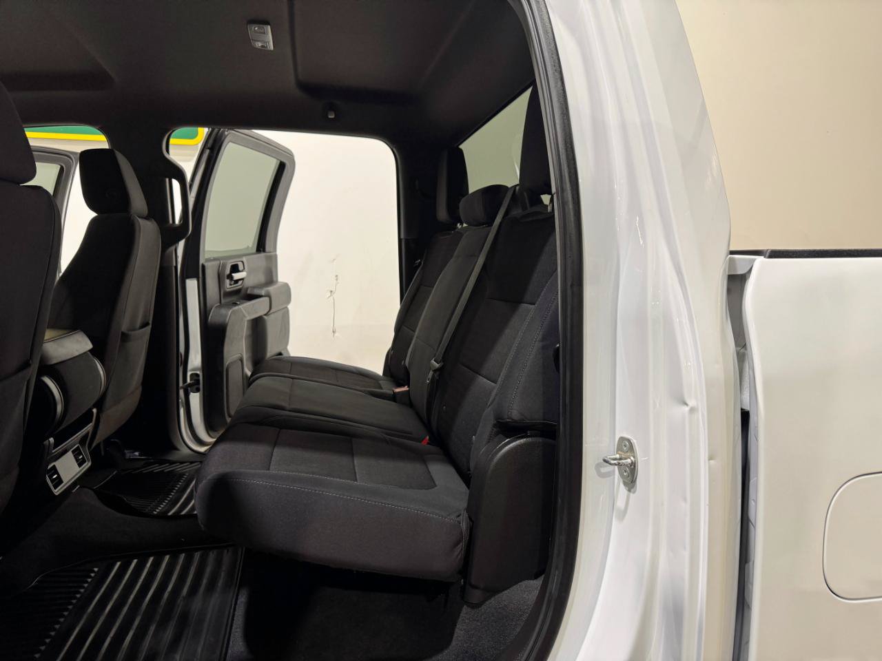 Used 2021 Chevrolet Silverado 2500 LT AWD/4WD image 18