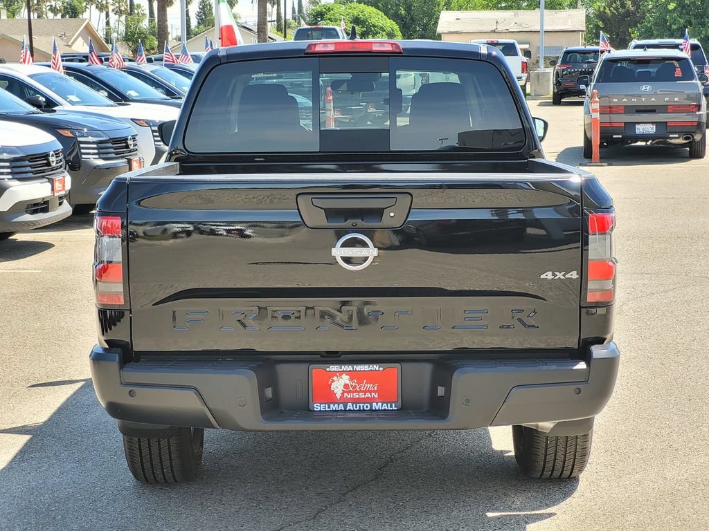 New 2023 Nissan Frontier SV w/ SV Convenience Package RWD image 5